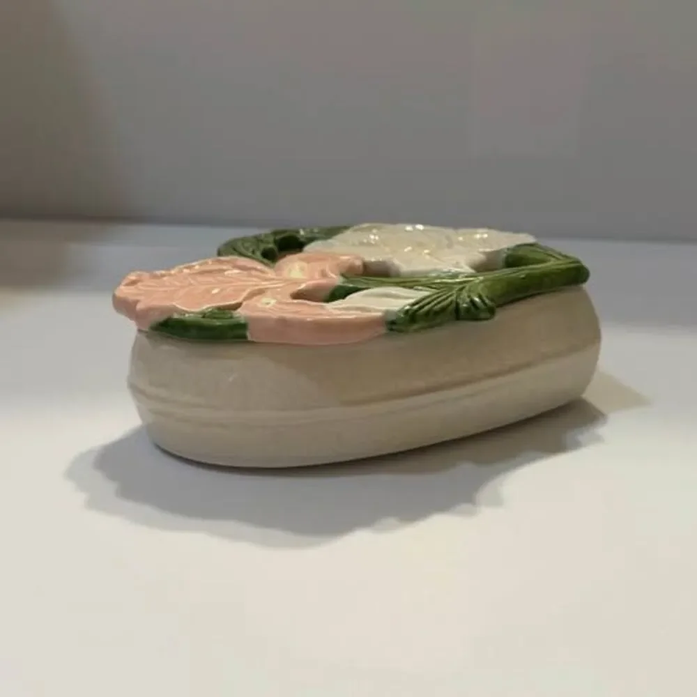 Vintage 1997 Hand-Painted Ceramic Heart Trinket Box - Iris Floral Design